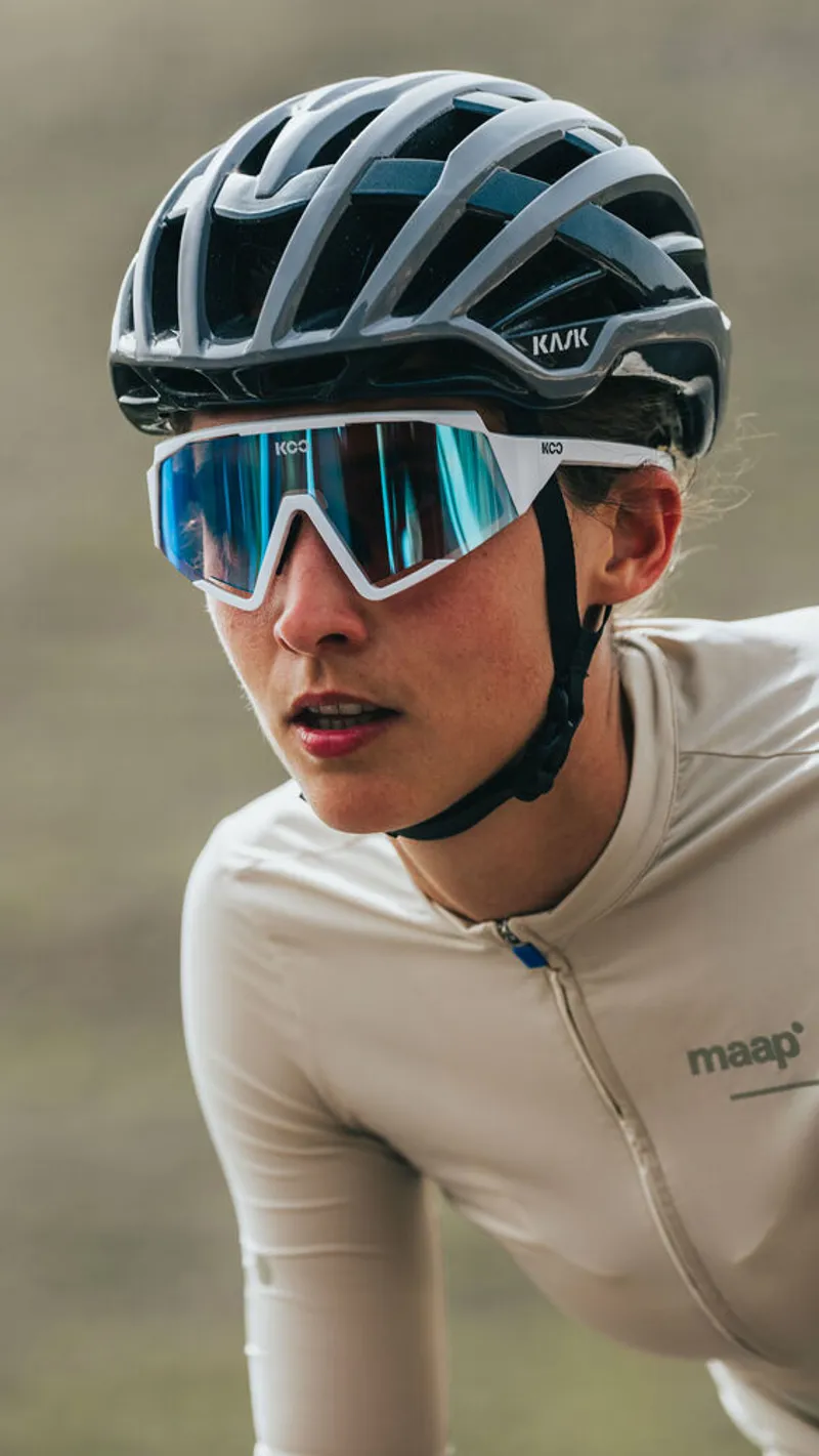 Koo Spectro Sunglasses in White/Green Mirror-3