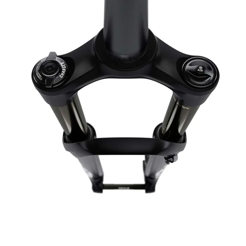 The Rockshox Lyric Select Charger RC Debonair 27.5 Boost 15mm x 110 with 46mm Offset-3