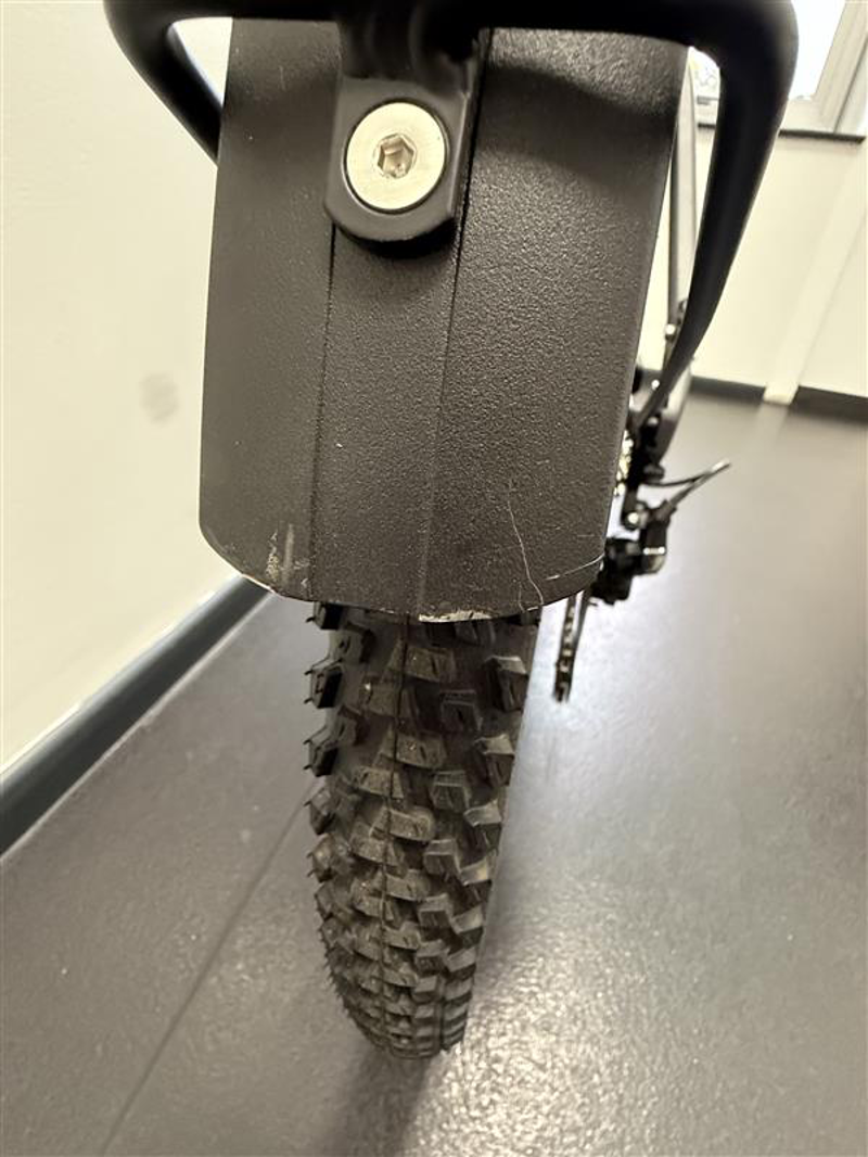 EX DISPLAY Bergamont E-Horizon Premium SUV Gent 750 Wh Electric Hybrid Bike size 52 2025 in Matt Chrome Silver-3