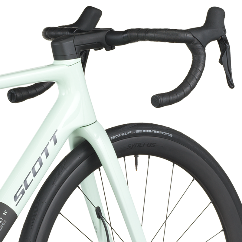 Scott Bike Addict RC 30 Carbon Road Bike 2026 in Frozen Green-4