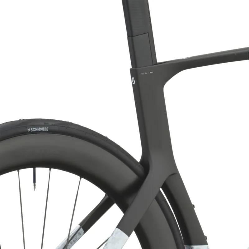 Scott Foil RC Pro Carbon Road Bike 2027 in Rush White and Carbon Black-6
