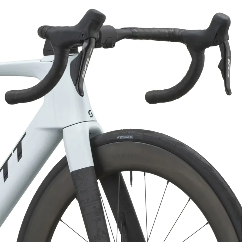 Scott Foil RC 20 Carbon Road Bike 2027 in Cumulus White and Carbon Black-6