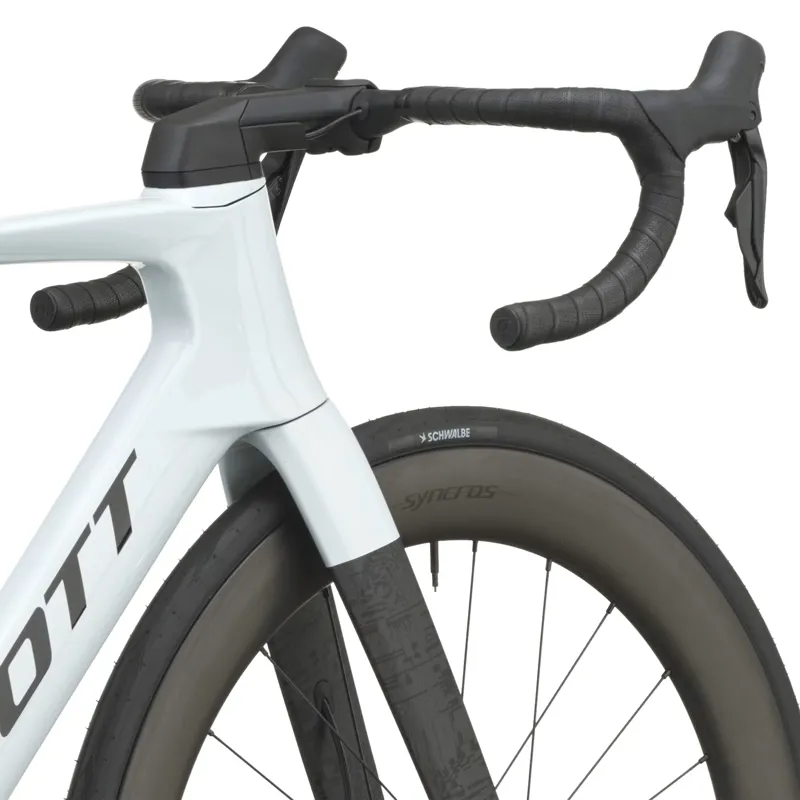 Scott Foil RC 20 Carbon Road Bike 2027 in Cumulus White and Carbon Black-5