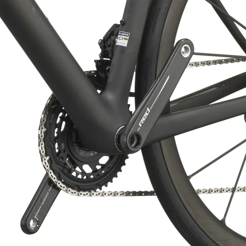 Scott Addict RC Ultimate Carbon Road Bike 2027 in Piano Black and Carbon Black-5