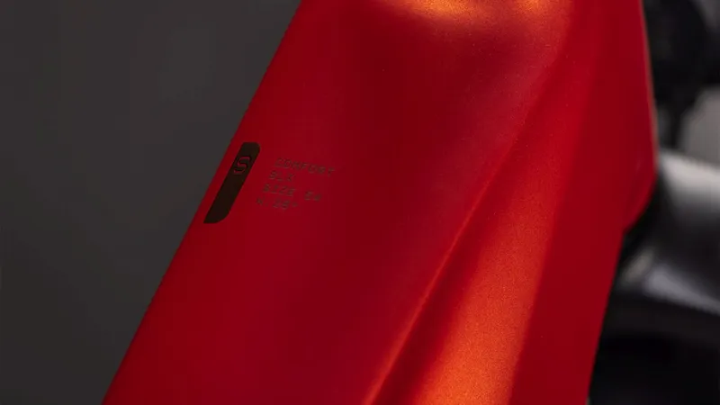 Cube Touring Hybrid Comfort SLX 800 Electric Hybrid Bike 2026 in Chilli/Chrome-2