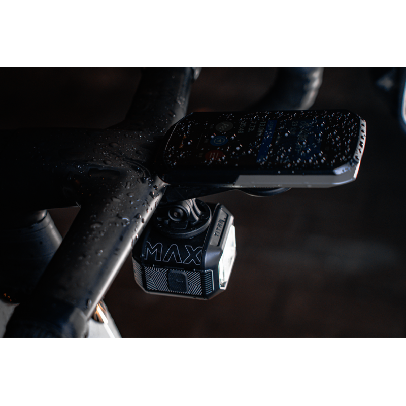 Moon Titan Max 1700lm w/Remote in Black-5