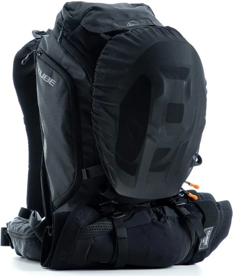 Cube Backpack Vertex 16 in Black-3
