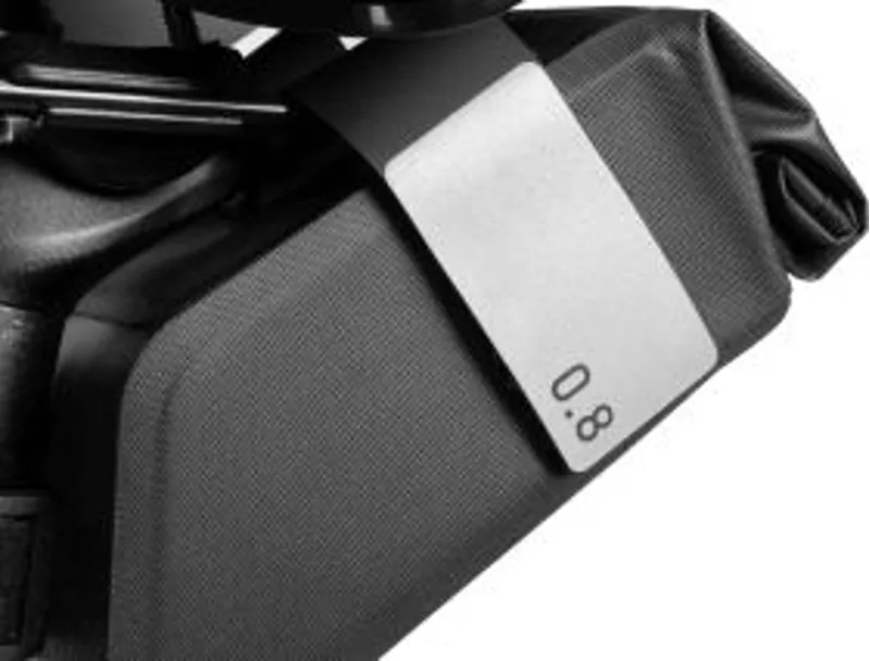 Acid Saddle Bag Pro 0.8L Black-1