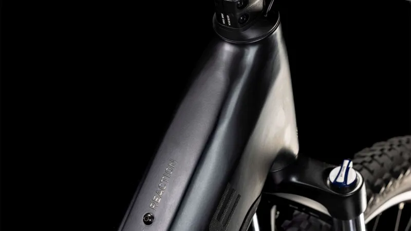 Cube Reaction Hybrid One 600 EE 2025 in Blackline-1