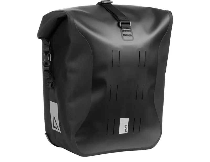 Balfes Bikes Acid Pannier Bag Pro 15 Smlink 2.0 in Black | Free postage over £30, £10 off first order, price match & 0% finance.