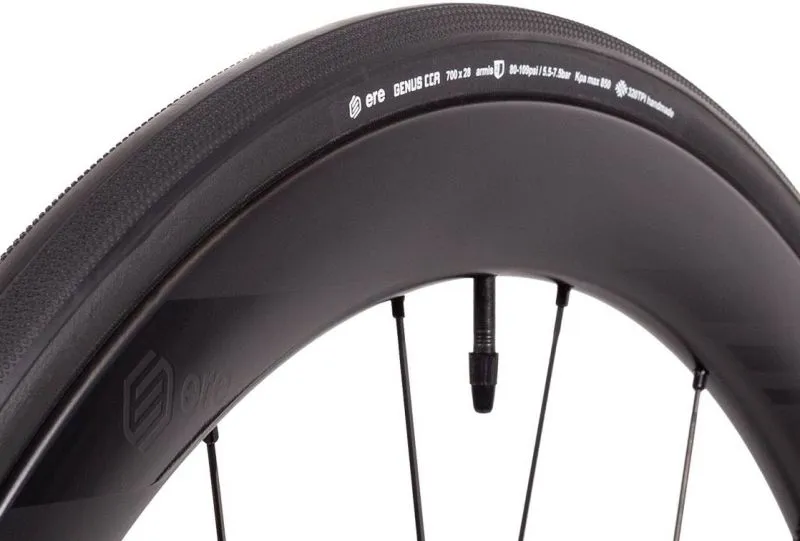 ERE Genus CCR Clincher Pro 320Tpi Tyre in Black-1