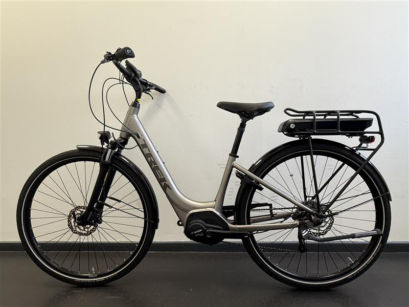 EX DEMO Trek Verve+ 2 Lowstep 500wh Electric Hybrid Bike Size X-Small 2025 in Grey-1