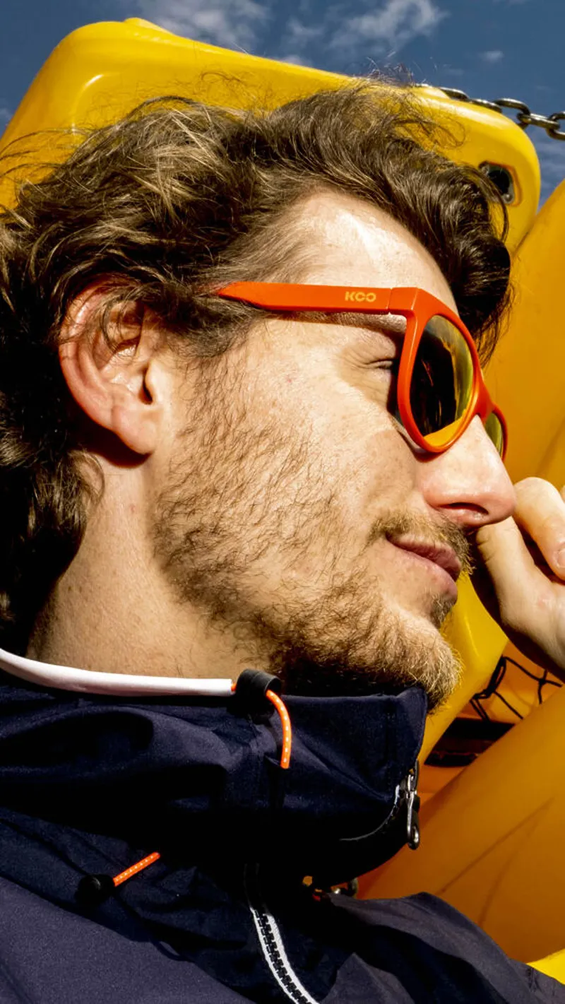 Koo Cosmo Sunglasses in Blaze Matt/Red Mirror-3