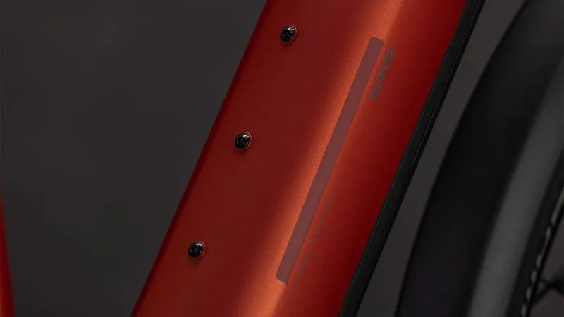 Cube Nuride Hybrid Pro 600 Electric Hybrid Bike 2026 in Chilli/Black-4