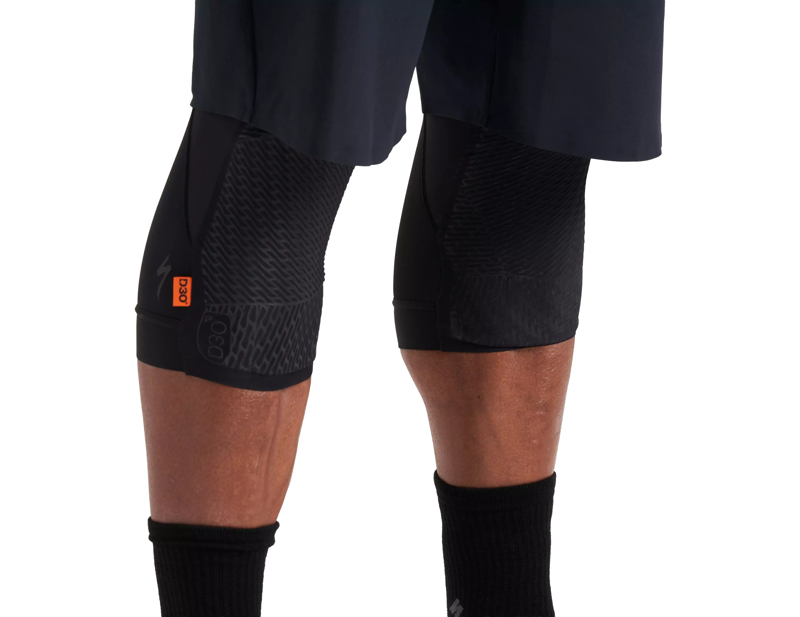 Specialized Traction D3o Knee Pad in Black-1