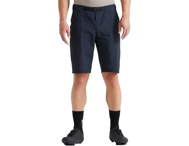 Balfes Bikes Specialized ADV Air Short in Black | Free postage over £30, £10 off first order, price match & 0% finance.