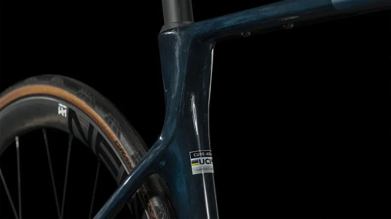 Cube Agree C:62 SLX Road Bike 2024 in Liquid Blue-3