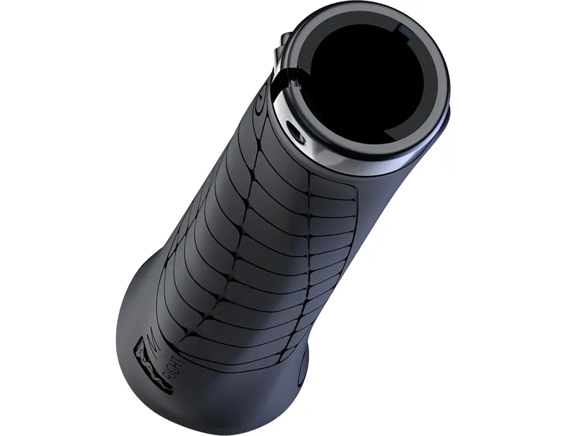 SQlab 711 Tech and Trail 2.0 Grips in Black-2