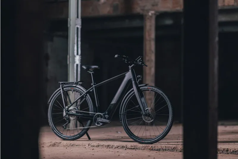 Cube Kathmandu Hybrid SLX 400X 2025 Electric Bike in Carbon/Black-1