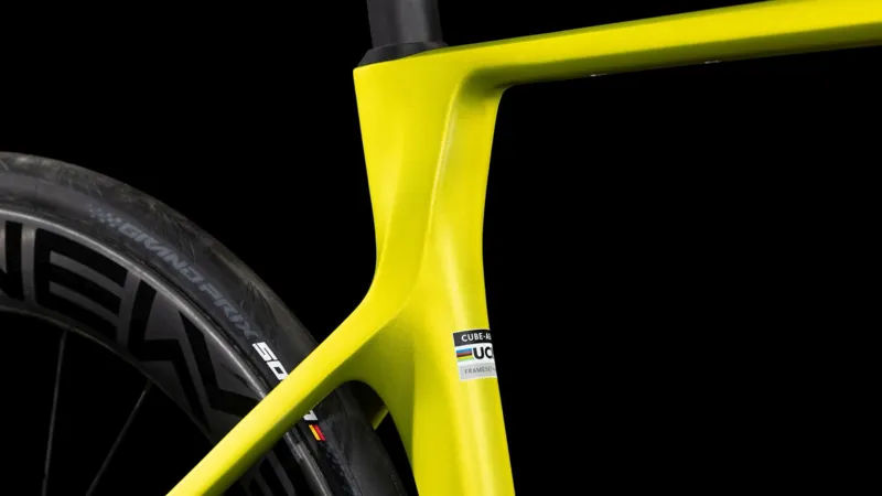 Cube Agree C:62 Race Road Bike 2025 In flashlime-5