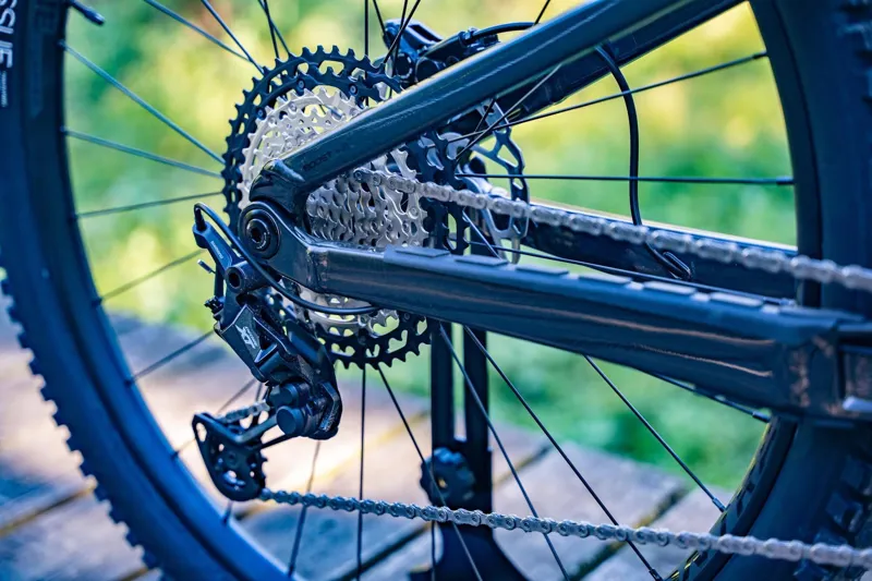 Trek Fuel EX 8 XT Gen 5 29 Full Suspension Mountain Bike 2022 in Red XLarge-11