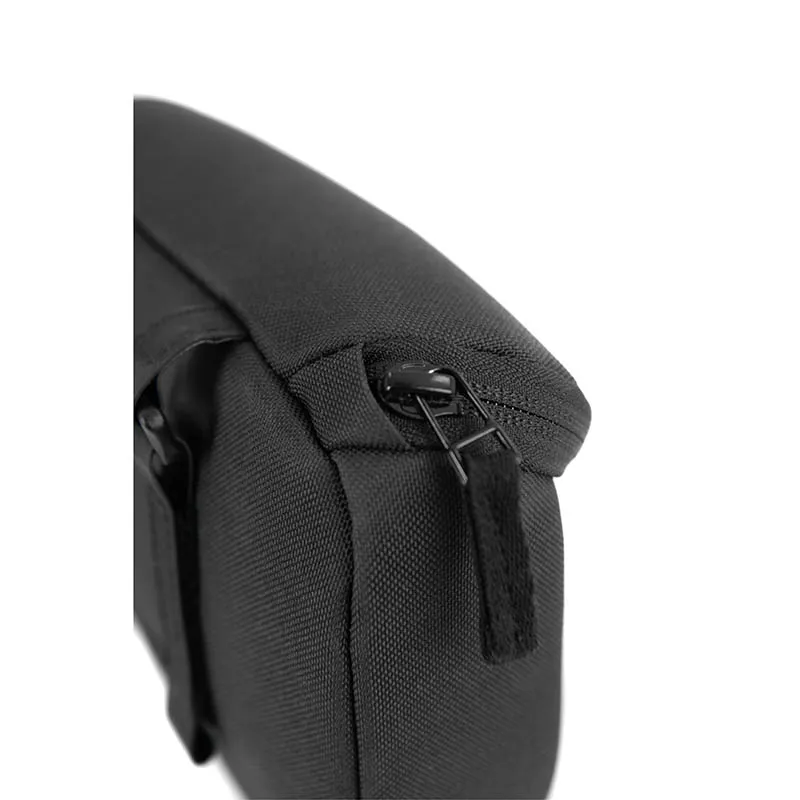 Brompton Metro Zip Pouch in Black-4
