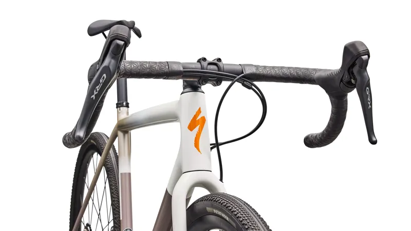 Specialized Crux Comp Gravel Bike 2026 in Dune White/sandstone Metallic/desert Metallic/orange Zest-4