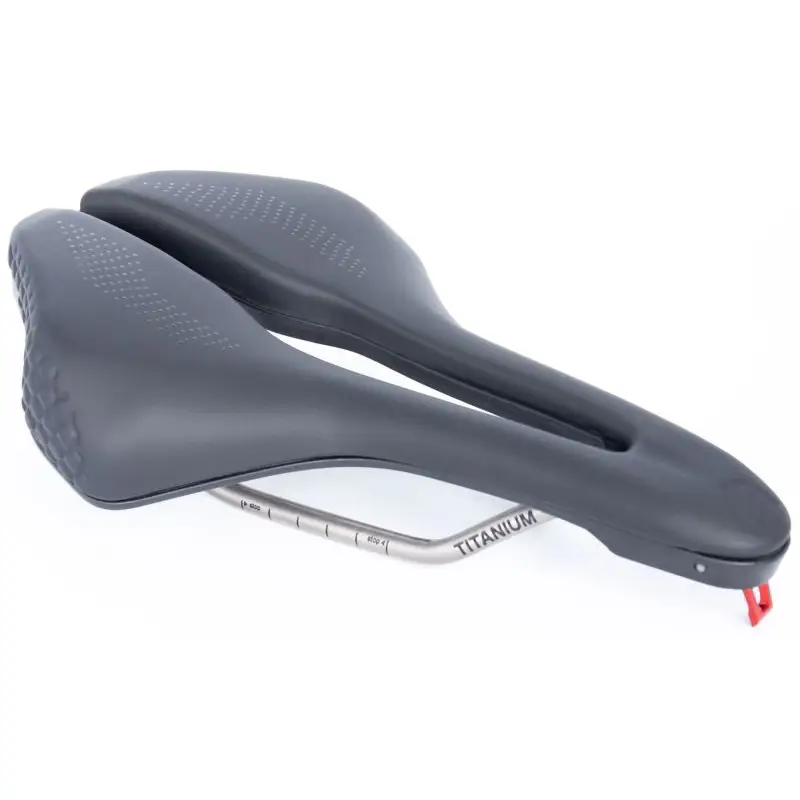 Balfes Bikes Ere ERE Tenaci TT Saddle in Black | Free postage over £30, £10 off first order, price match & 0% finance.