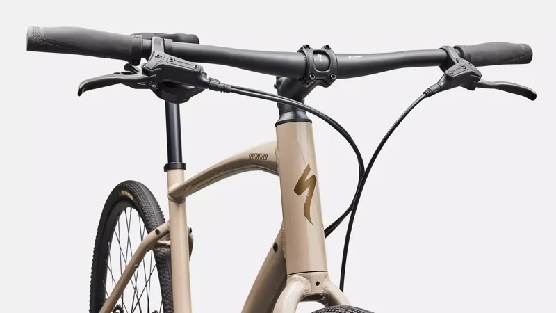 Specialized Sirrus X 3.0 Hybrid Bike 2026 in Gloss Sandstone Metallic / Burnt Gold-4