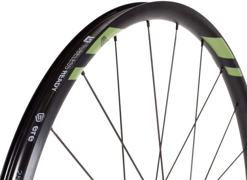 ERE Tenaci GX23 Alu Disc Gravel Wheelset Shimano HG11 in Black/Moss-2