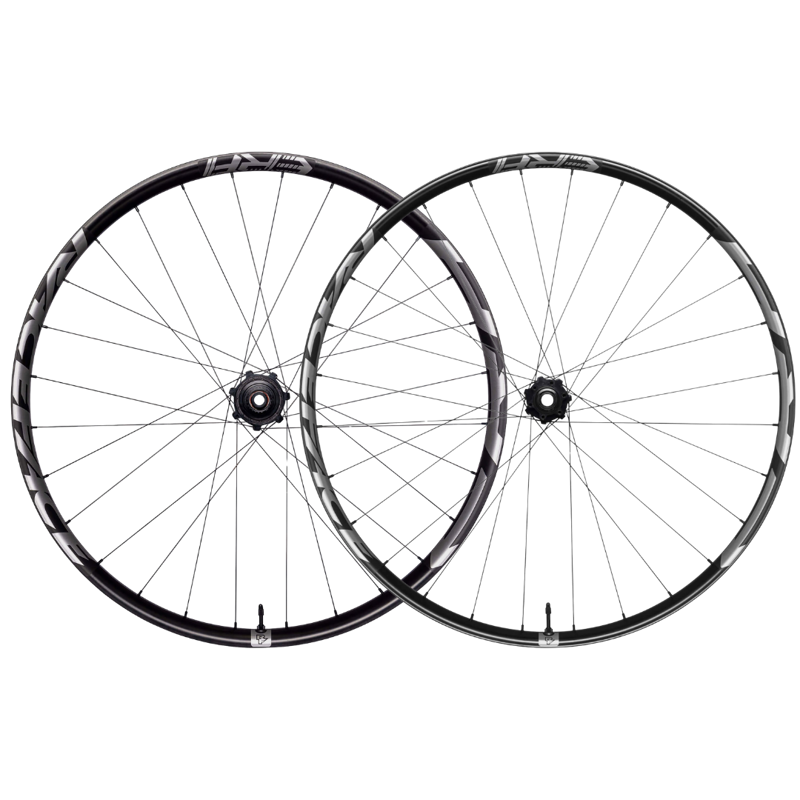 Balfes Bikes Race Face ERA 30mm 29in 6-Bolt Carbon Wheelset - 15x110 Front / 12x148 XD Rear | Free postage over £30, £10 off first order, price match & 0% finance.