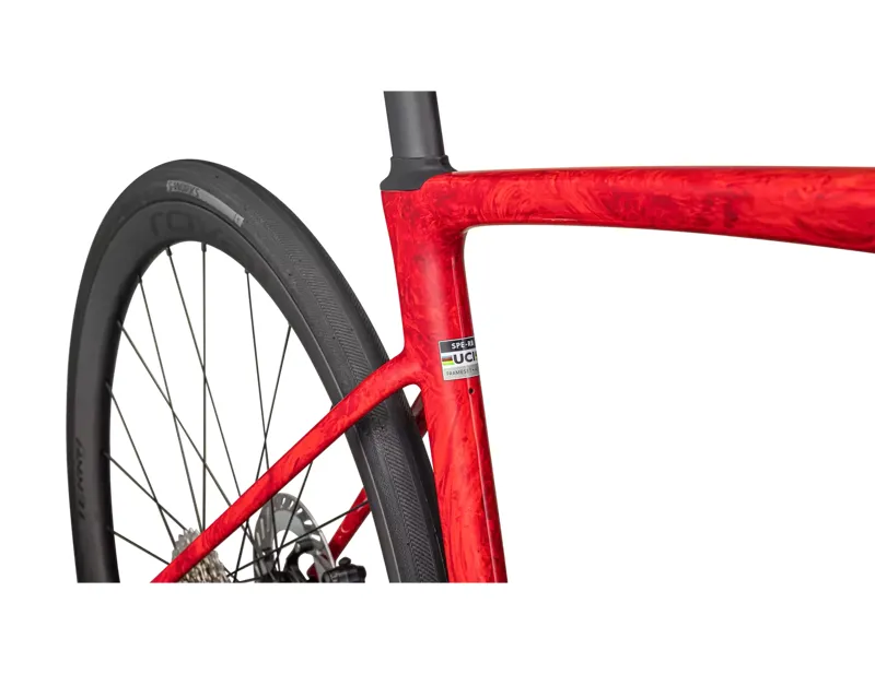 Roubaix SL8 Pro Road Bike 2025 in Red Fiery Red Strata/Dune White-5