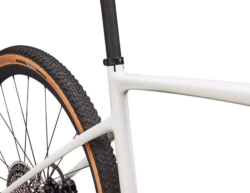 Specialized Diverge 4 Pro SRAM Force XPLR 700c Gravel Bike 2027 in Dune White/Burnt Gold-5