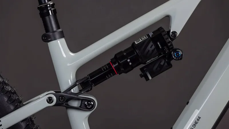 Cube Ams Hybrid one44 c:62 Race 400x Electric Mountain Bike 2026 in Reedbeige/Black-5