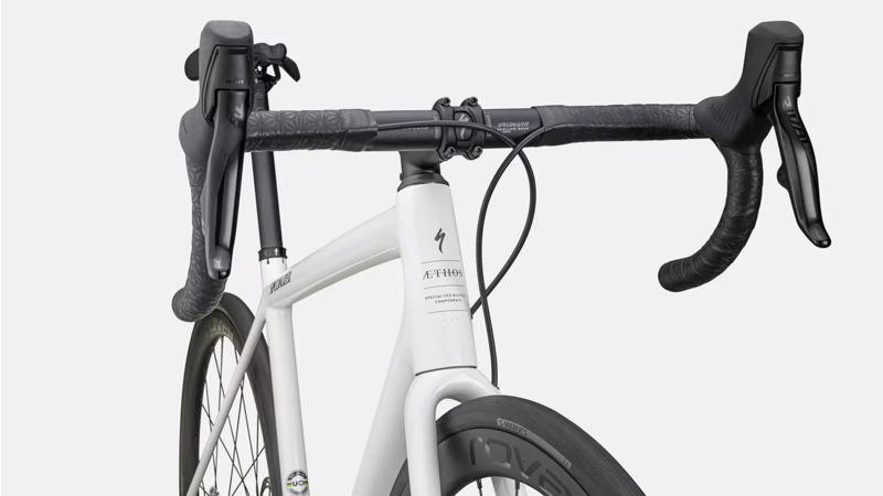 Specialized Aethos Expert Road Bike 2024 in Dune White/Obsidian-5