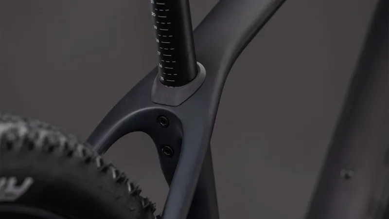 Cube Reaction c:62 Pro Hardtail Mountain Bike 2026 in Blackline-3