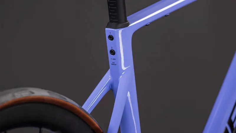 Cube Attain C:62 SLX Road Bike 2026 in Lucidlilac/Black-2