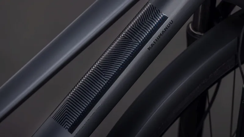 Cube Kathmandu Pro Trapeze Hybrid Bike 2026 in Coal/Black-2