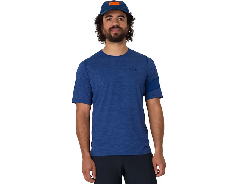 Rapha Trail Lightweight T-shirt in Fossil Blue/Marine Blue-4