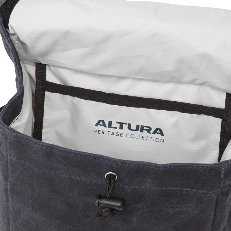 Altura Heritage 5L Bar Bag in Navy-3