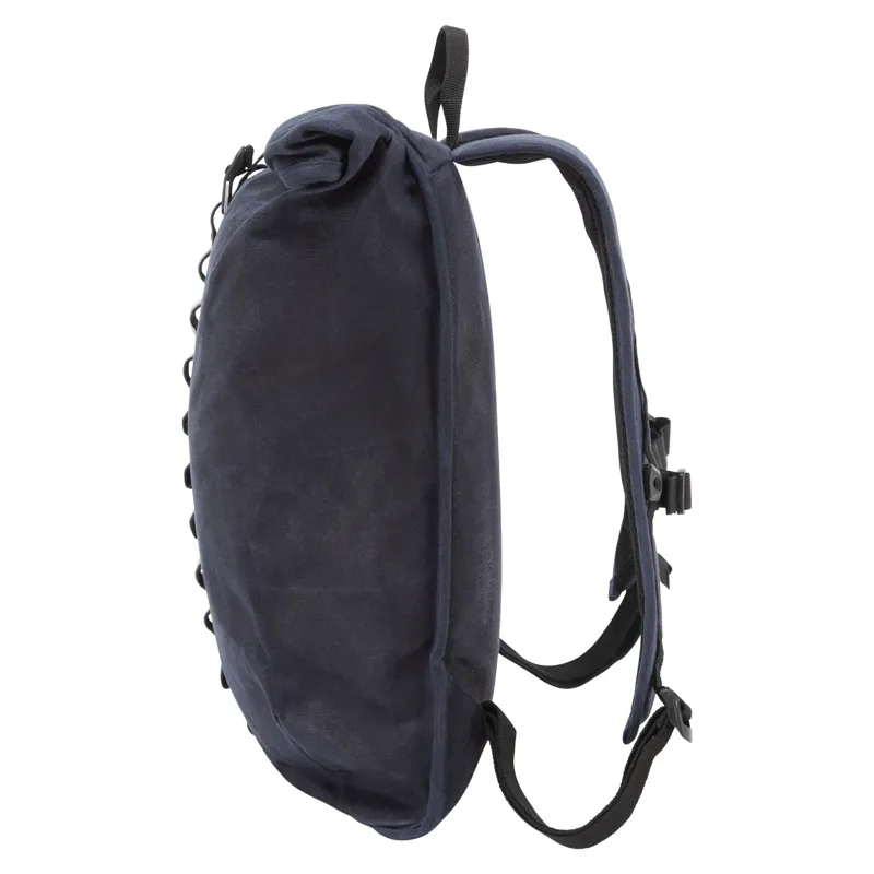 Altura Heritage 12L Cycling Backpack in Navy-7