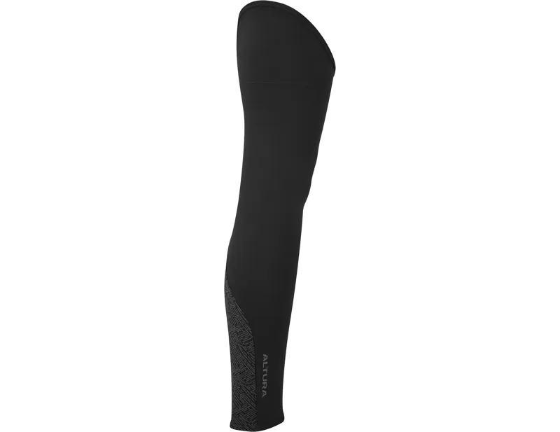 Balfes Bikes Altura DWR Leg Warmer in Black | Free postage over £30, £10 off first order, price match & 0% finance.