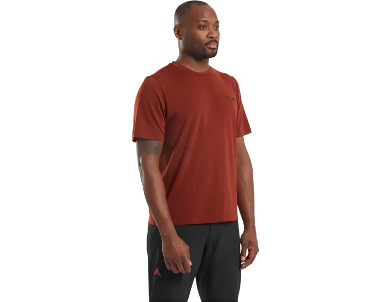 Altura DFTR Tech Tee in Brick Red-4