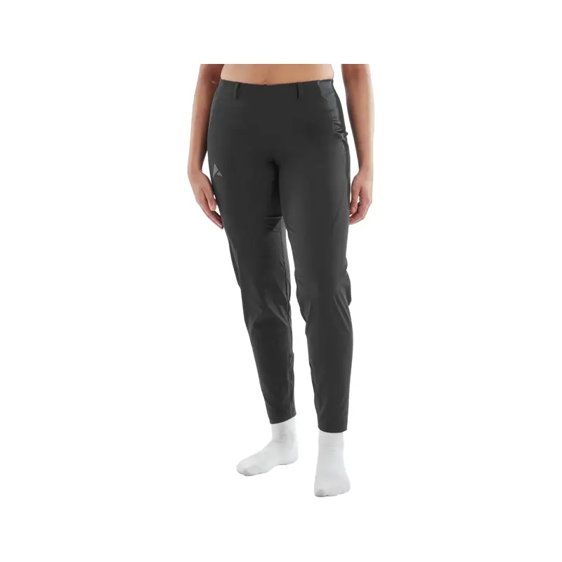 Balfes Bikes Altura Women's Esker Trail Trouser in Black | Free postage over £30, £10 off first order, price match & 0% finance.