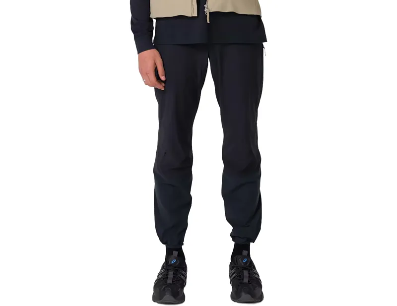 Rapha Explore Pant in Black-2