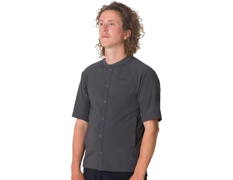 Rapha Trail Insulated Short Sleeve Jacket in Dark Grey-2