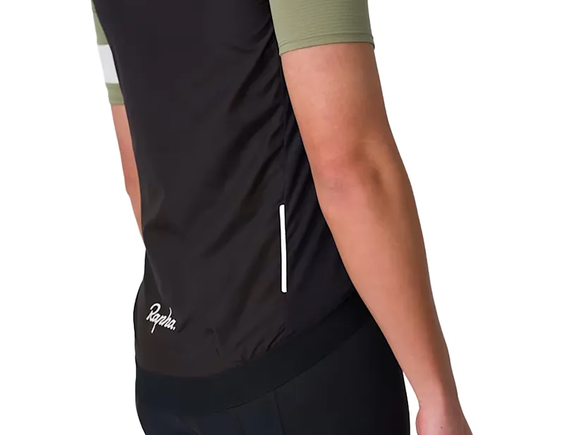 Rapha Core Gilet in Black/White-2