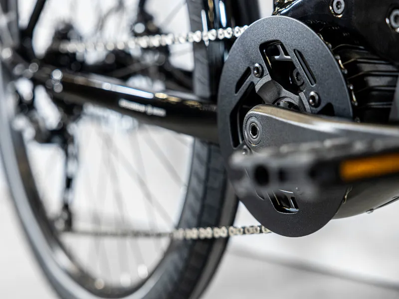 Trek Allant+ 5 725Wh Lowstep Electric Hybrid Bike 2024 in Trek Black-6