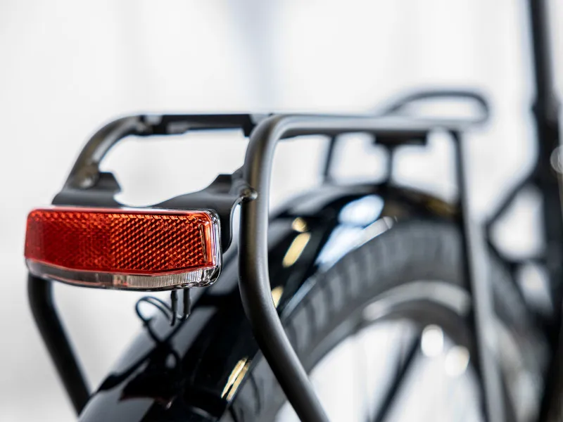 Trek Allant+ 5 725Wh Lowstep Electric Hybrid Bike 2024 in Trek Black-9