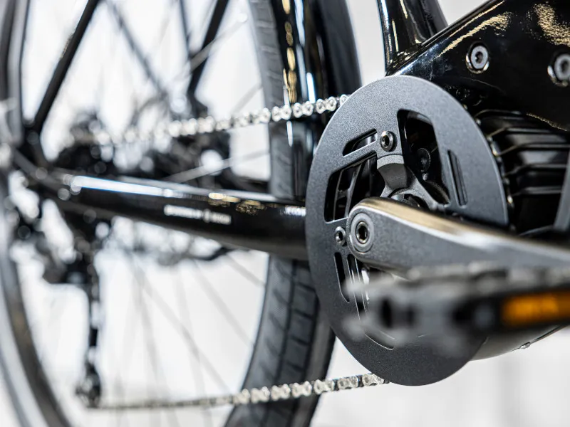 Trek Allant+ 5 545Wh Stagger Electric Hybrid Bike 2024 in Trek Black-6